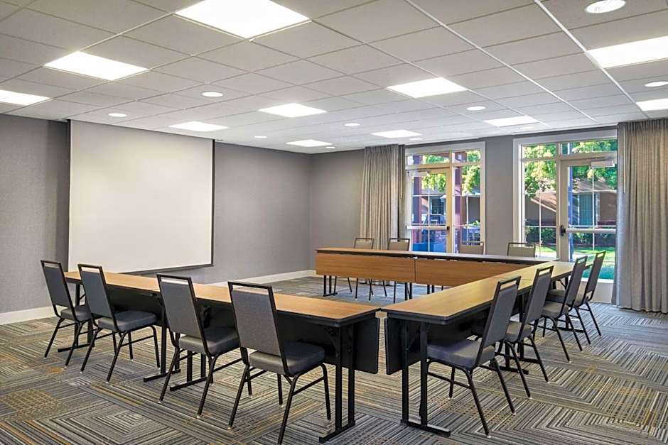 Homewood Suites By Hilton Medford