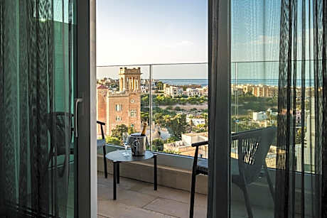 Deluxe Twin Room with Balcony and Sea View - Club Access