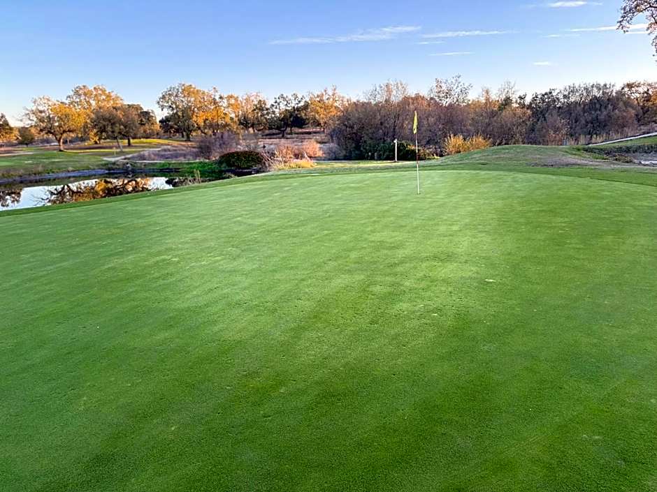 Hospedium Hotel Valles de Gredos Golf