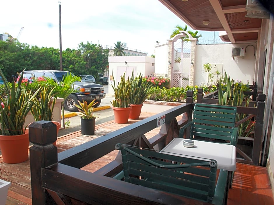 Holiday Saipan Hotel