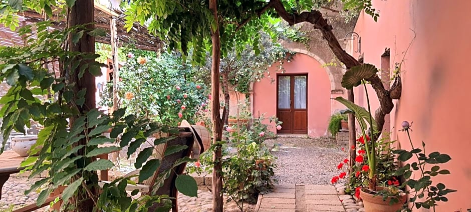 Casa Camboni-Dimora Storica Bed & Breakfast