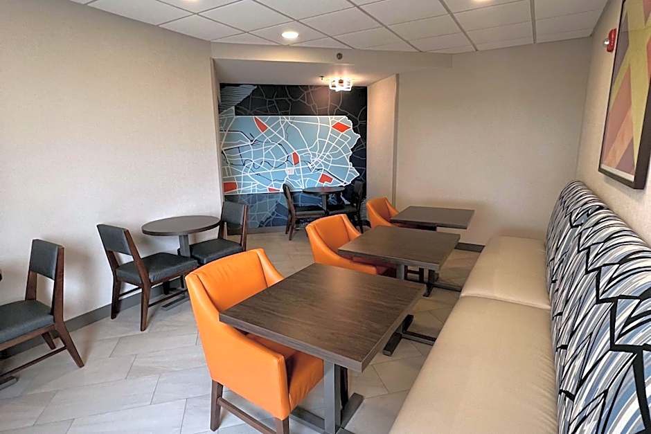 Holiday Inn Express Harrisburg NE By IHG