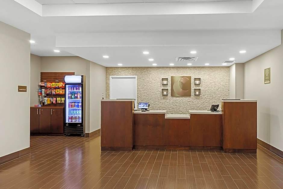 Comfort Inn & Suites