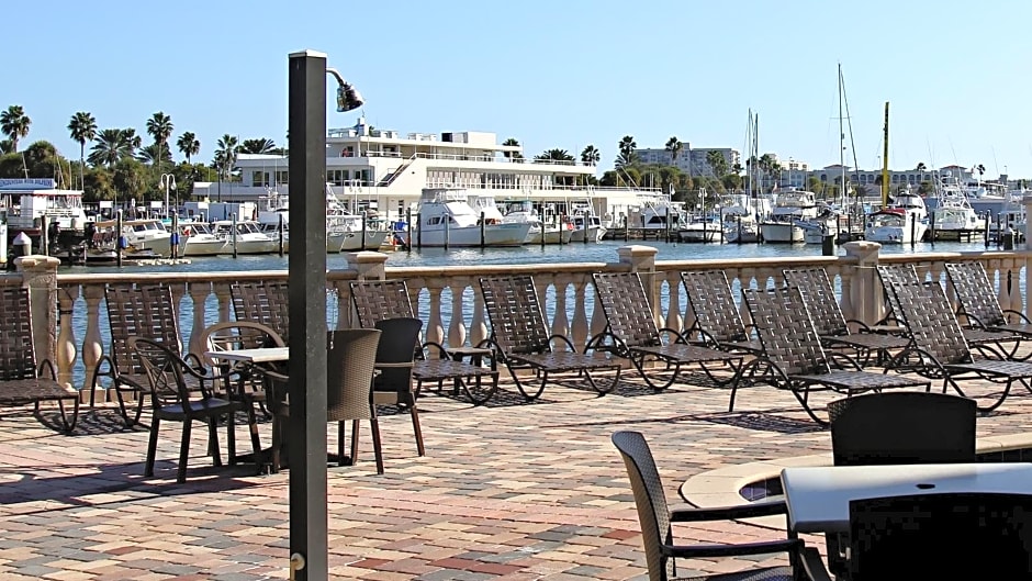 Pier House 60 Clearwater Beach Marina Hotel