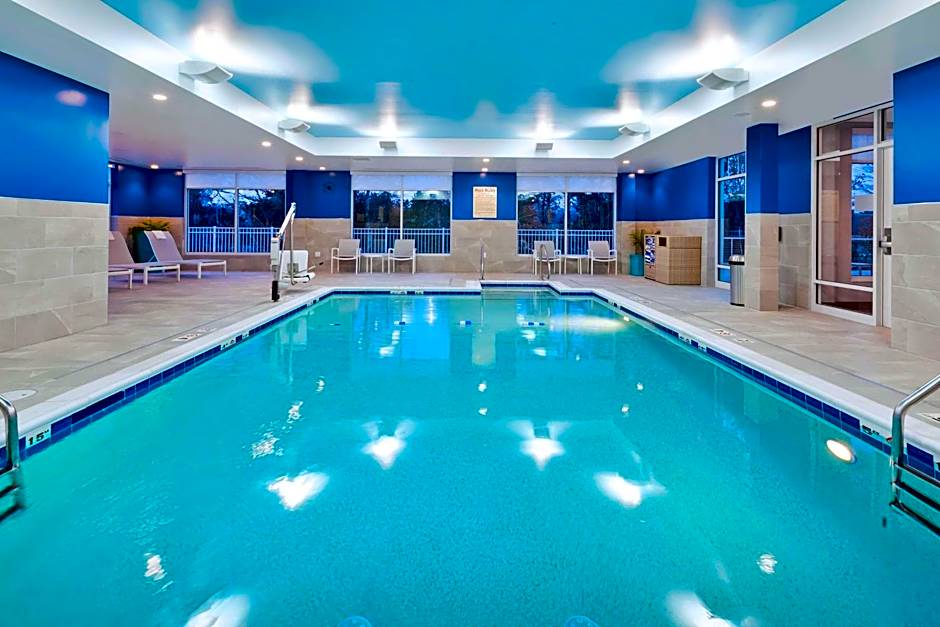 Hampton Inn By Hilton Cape Cod Canal