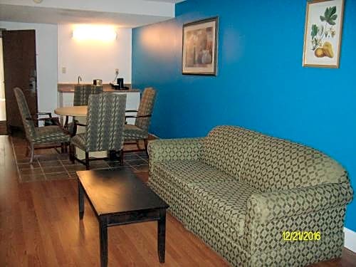 Charleston Grand Hotel – North Charleston, SC