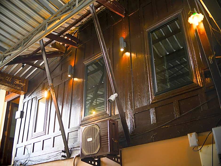 Ban U Thong Accommodations