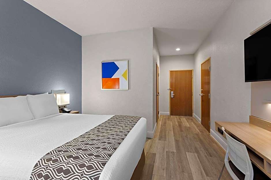 Microtel Inn & Suites By Wyndham Zephyrhills