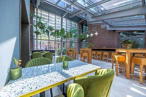 Leonardo Hotel Breda City Center