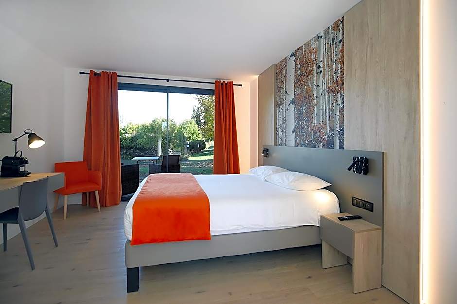 Logis Hôtel & Spa Déjeunez Sous L'Arbre