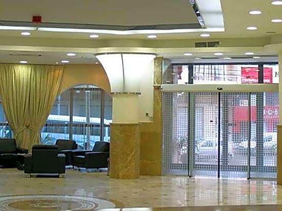 Le Cristal Hotel