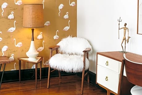 King Suite - The Flamingo