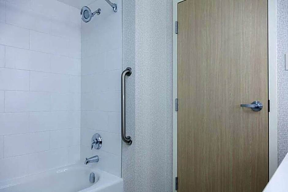 Holiday Inn Express Hotel & Suites Charlottetown By IHG