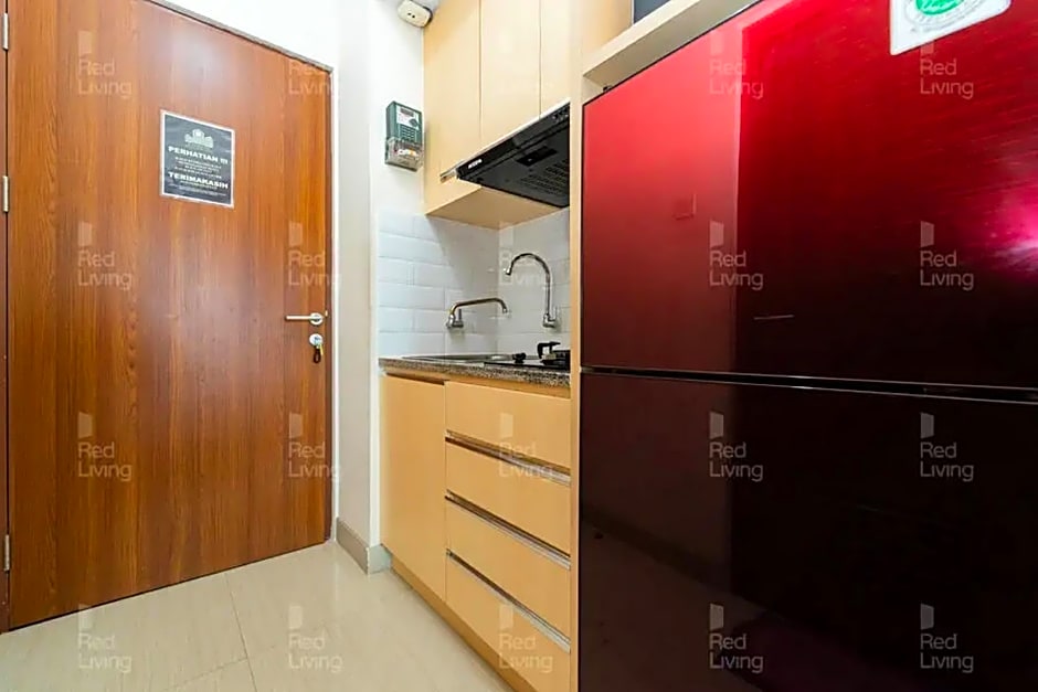 Redliving Apartemen Grand Kamala Lagoon Icha Rooms – Bekasi, ID