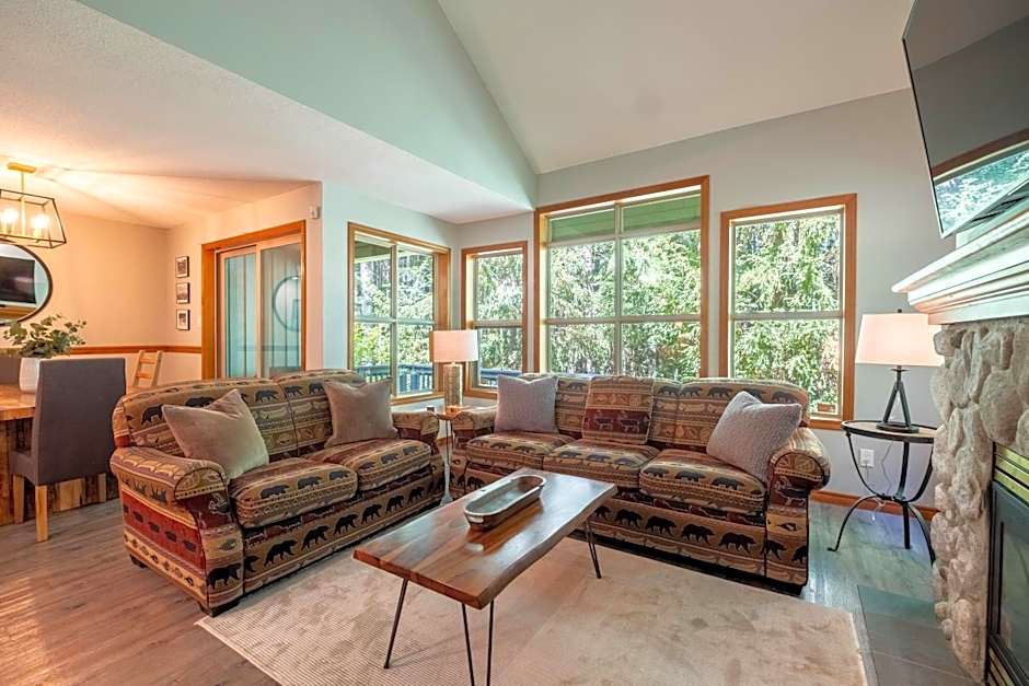 Arrowhead Point by Outpost Whistler