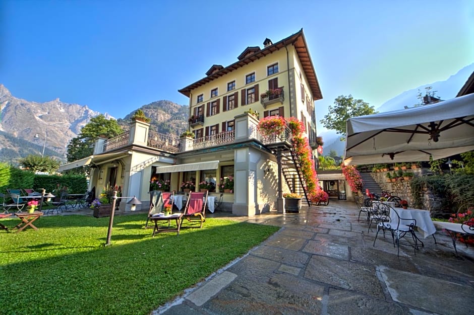 Villa Novecento Romantic Hotel