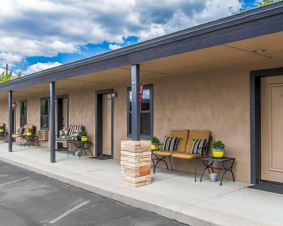 Rodeway Inn & Suites Williams Downtowner-Rte 66