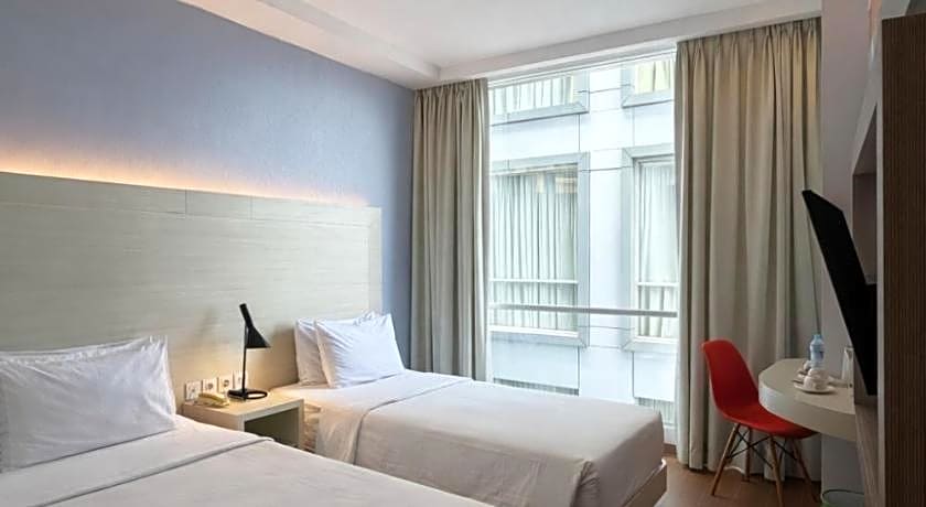 DK Belstar Hotel  Belitung