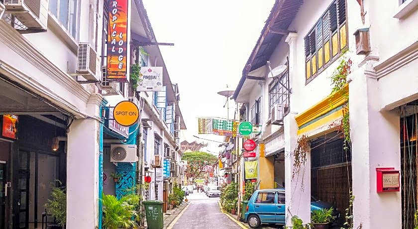 SPOT ON 89929 Tropical Lodge