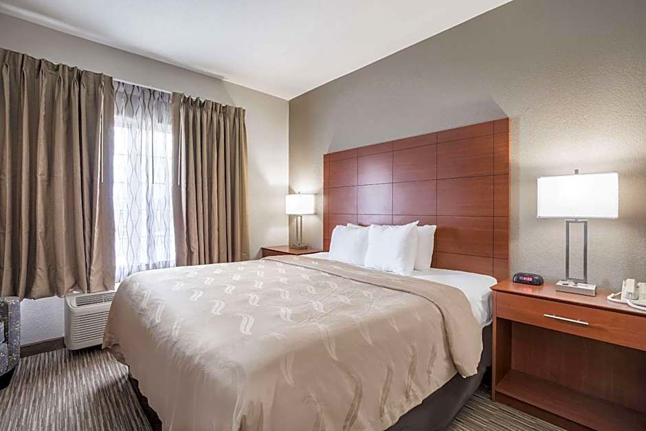 Quality Inn & Suites Lodi I-90