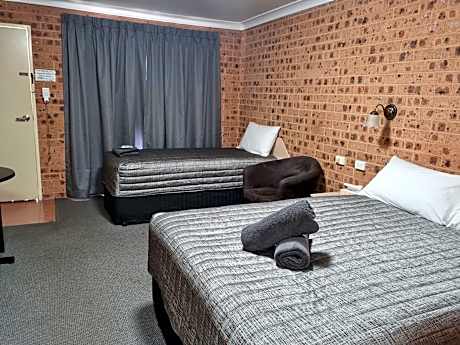 Deluxe Double or Twin Room with Garden View