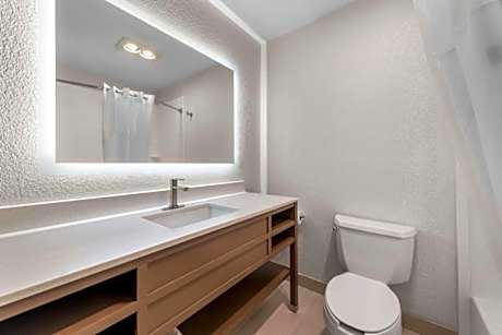 Queen Suite with Two Queen Beds - Non-Smoking