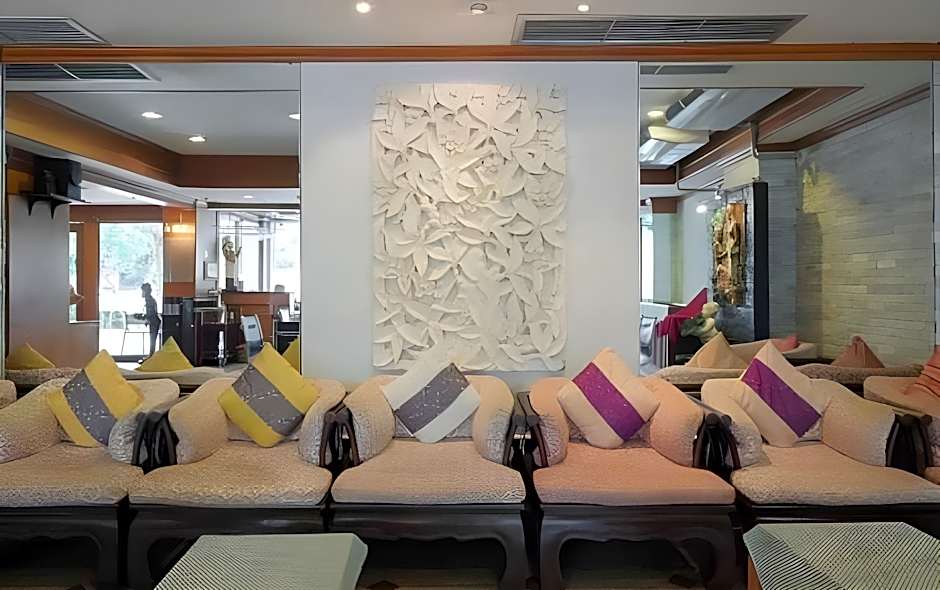 Collection O Howard Square Boutique Hotel