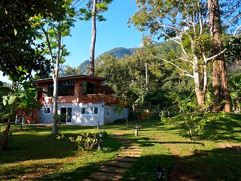 At Home Chiang Dao Resort