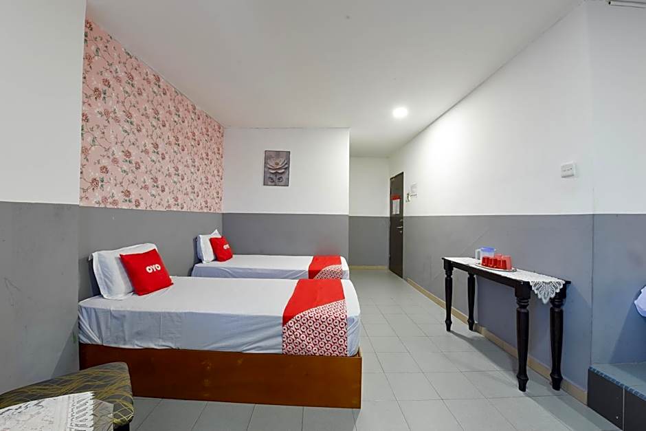 Hotel O Indah