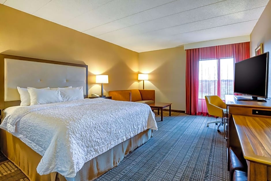 Hampton Inn Boston-Norwood