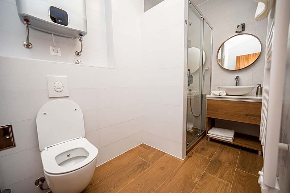 Modern and Bright Apartments - Main Street