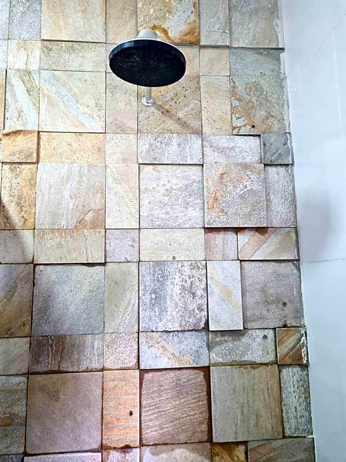 Chalé defronte Lagoa na Serra do Cipó próximo a Cachoeira Grande, Cachoeira do Pedrão e Cachoeira Véu da Noiva