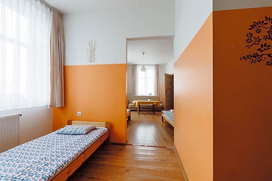 Hostel Tara