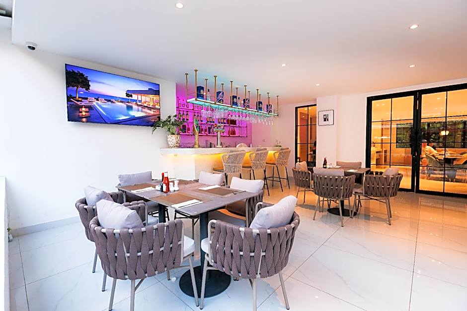 The One Hotel Bay Breeze Pattaya