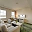 Millennium Lakeview Hotel