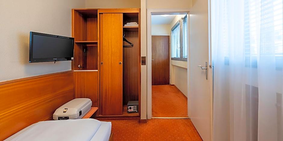 PLAZA INN Rieker Stuttgart Hauptbahnhof