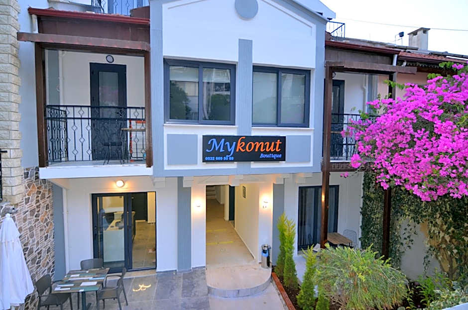 Mykonut Boutique Suites