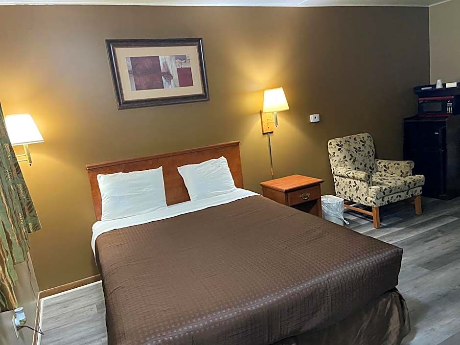 Colonial Inn