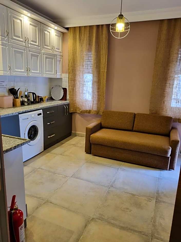 El Mundo Suites