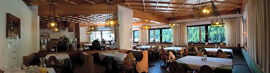 Hotel Edelweiss