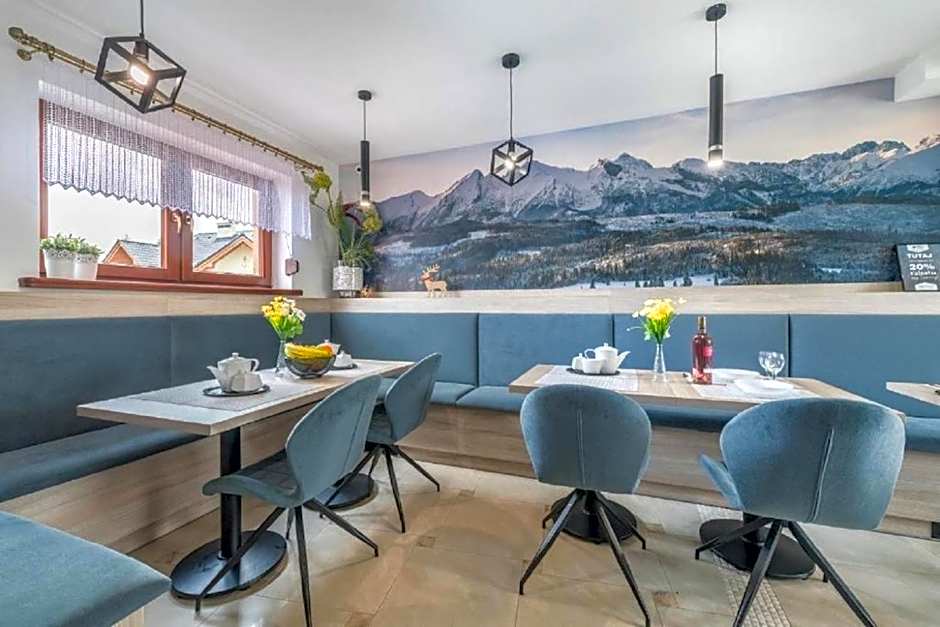 Biały Jeleń z basenem i jacuzzi