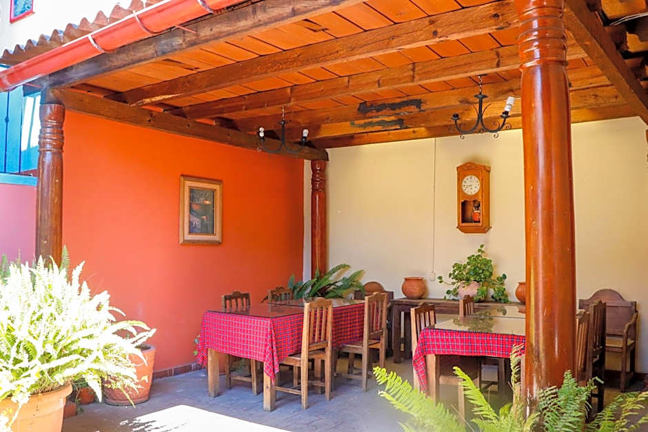 MESON DE LOS ANGELES
