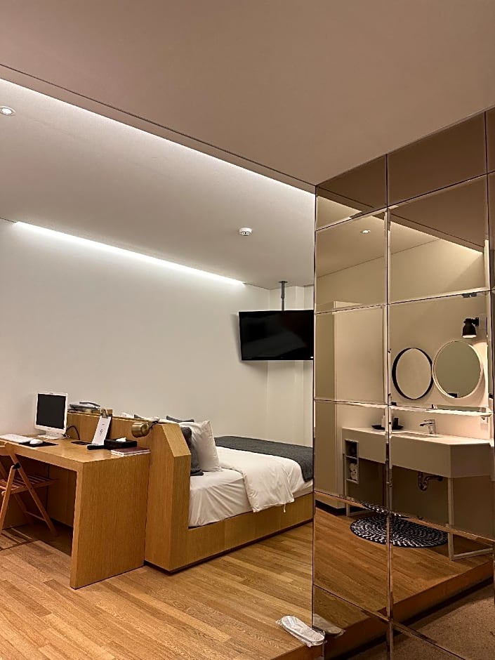 Hotel The Spot (Korea Quality)