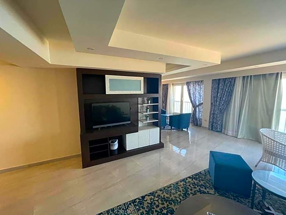 Amazing sea view Penthouse Apartment in Pyramids Porto El-Sokhna