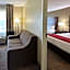Comfort Suites Airport