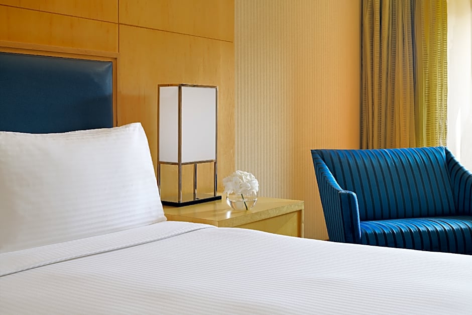 Presidential 1 King Bed Suite, Club Level — 7 fotoğraftan 1. fotoğraf