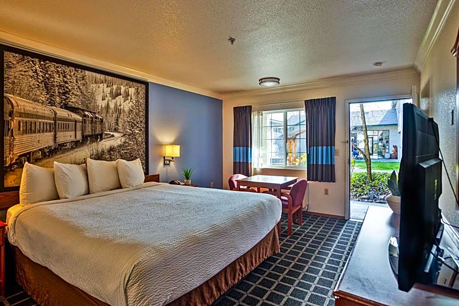 Creekside Inn & Suites