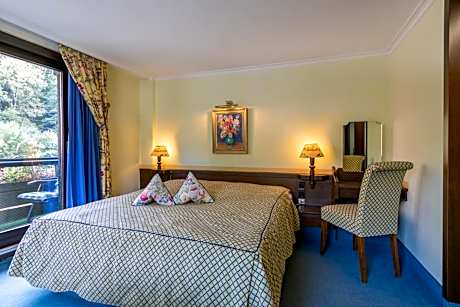 Classic Double Room with Balcony/Loggia