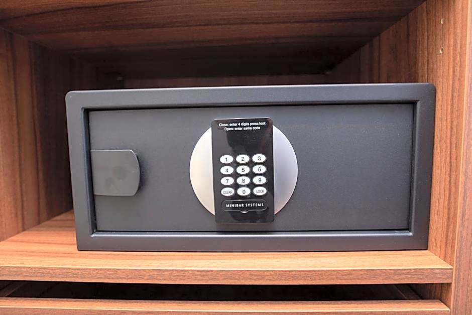 H41 Luxury Suites