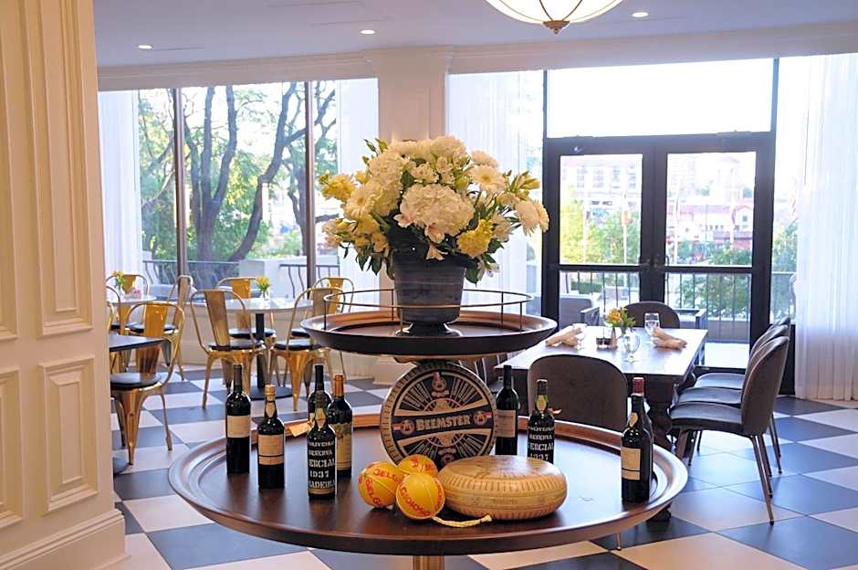 InterContinental Kansas City at the Plaza By IHG